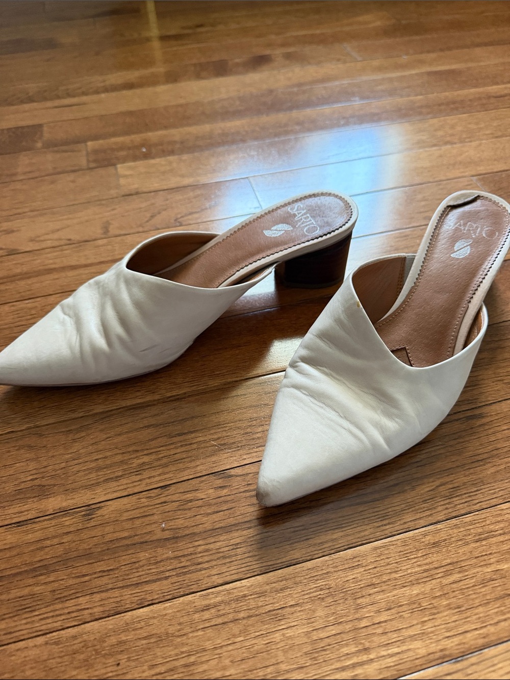 Sarto Cream Pointed-Toe Leather Mule Heels